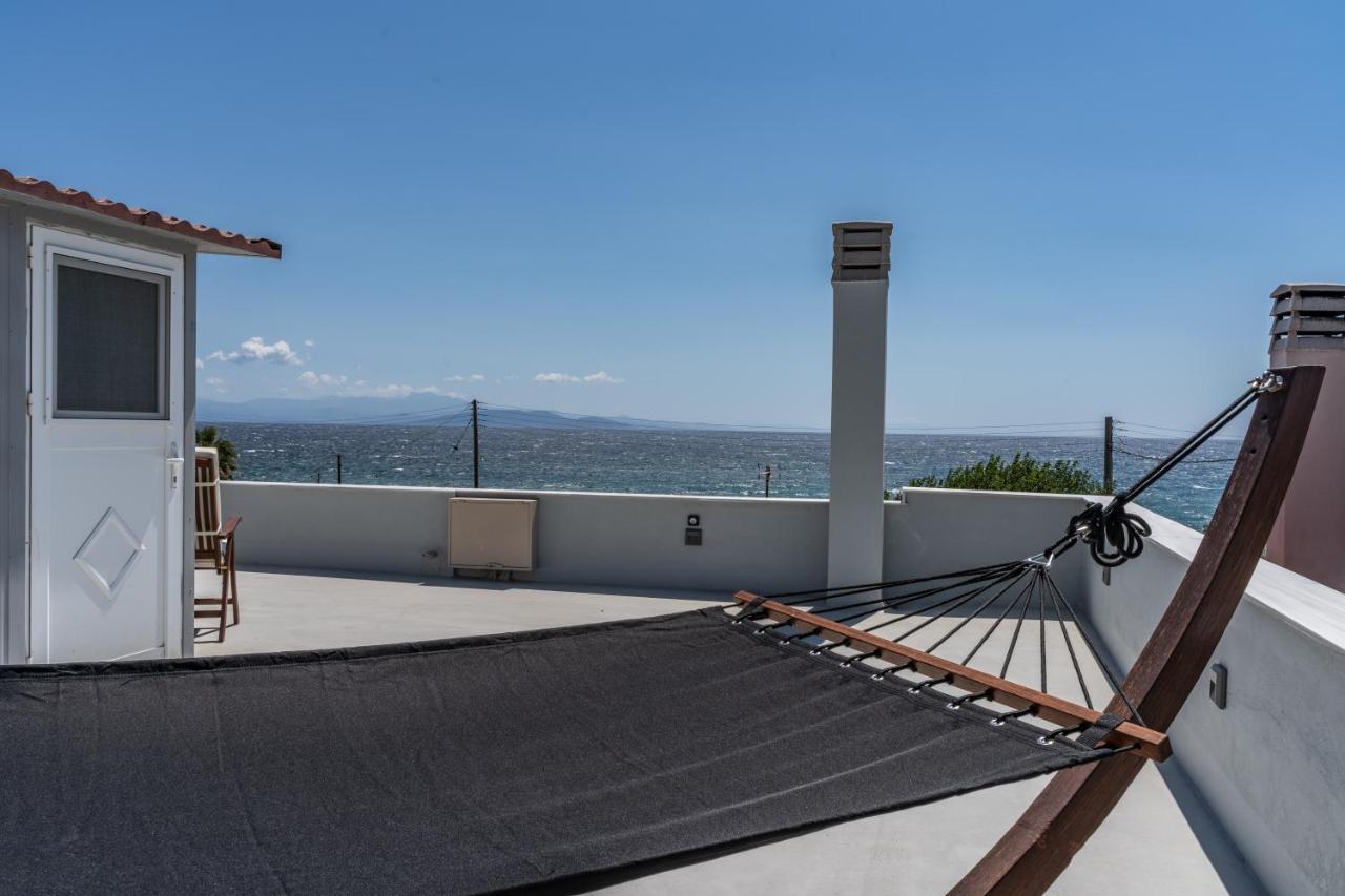 Yoga Euphoria Seaside Apartment Artemida  Exterior photo